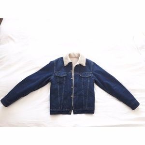 Levi's sherpa lined blue denim jacket